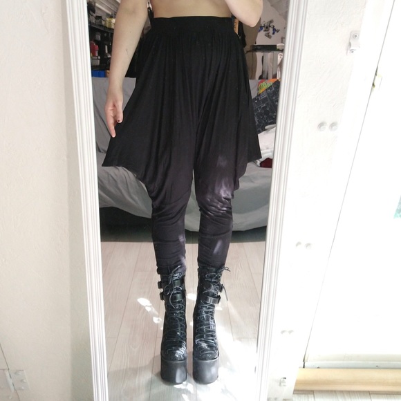 Batwing Pants - Picture 2 of 8